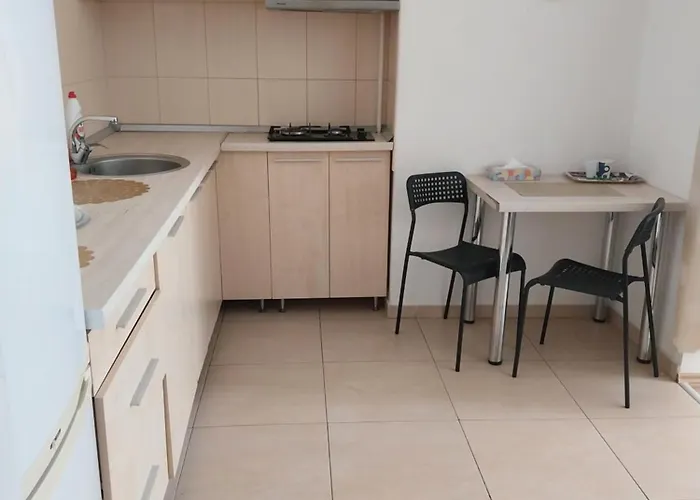 Liaemma Apartamento *